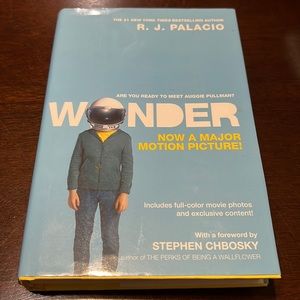 “Wonder” by RJ Palacio (Hardback)